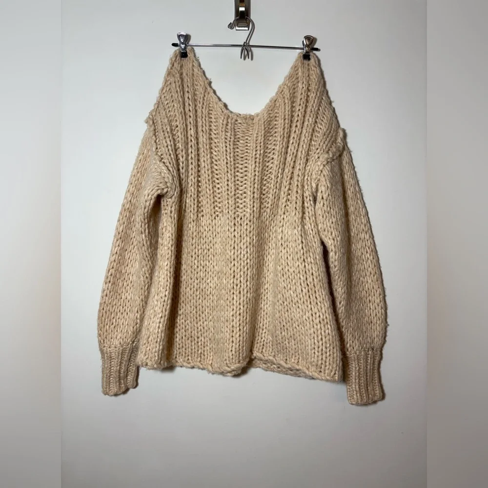 Free People Be There All Over Chunky Knit Oversized Off Shoulder Sweater Sz XS